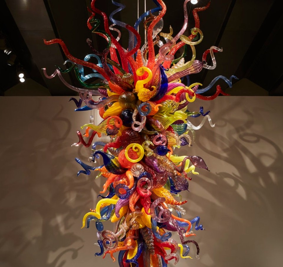 Dale Chihuly hanging piece